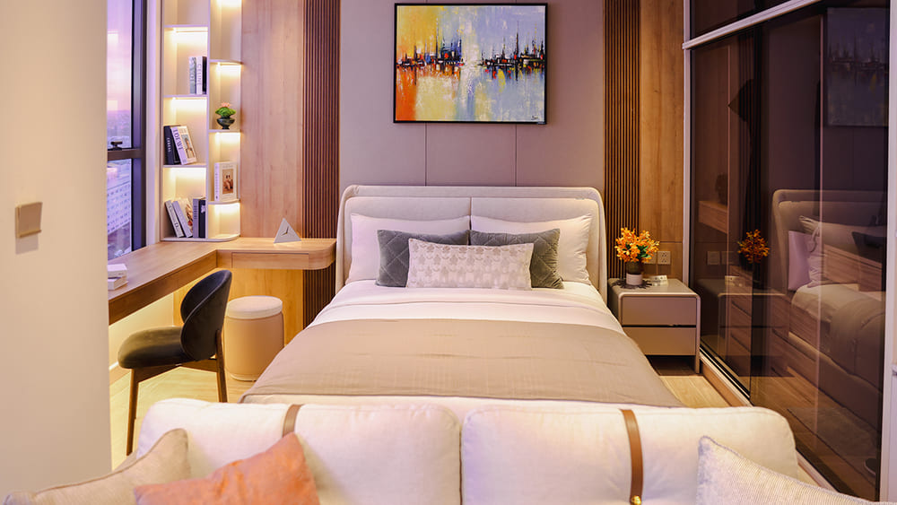 Phòng ngủ được trang bị đầy đủ đồ nội thất cơ bản